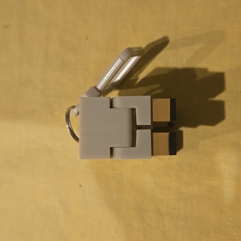 Minecraft Sheep Keychain (2014) - Picture 3 of 6